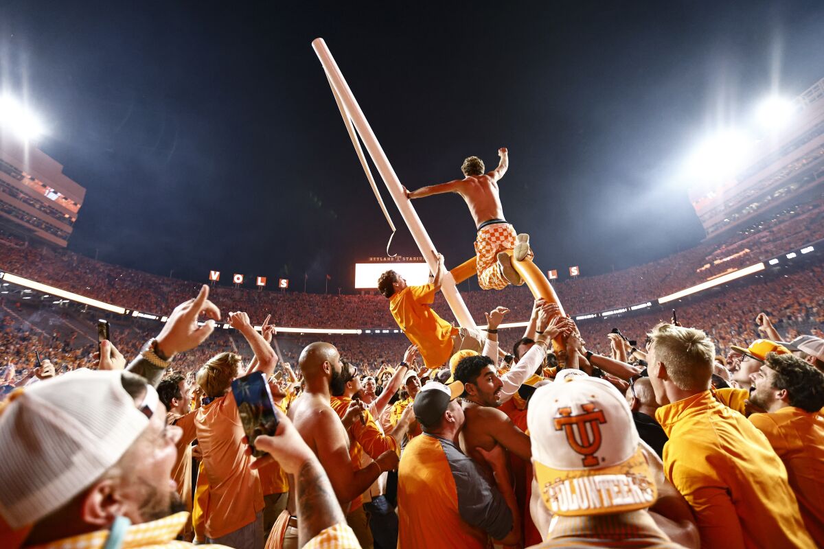 No. 6 Tennessee beats No. 3 Alabama 5249 on late FG The San Diego