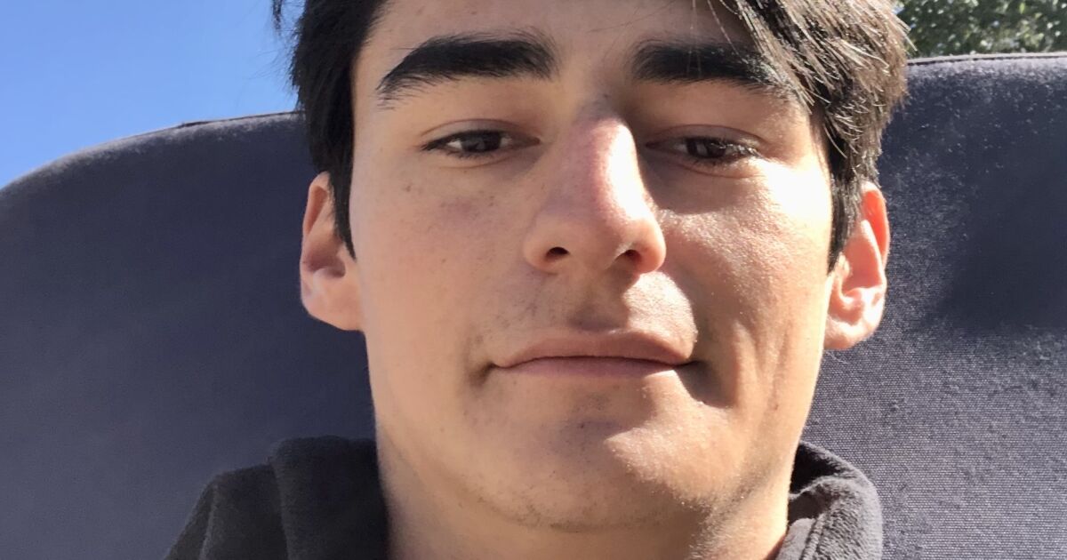 Solana Beach Civic and Historical Society awards three scholarships for 2023-24 Solana Beach Civic and Historical Society awards three scholarships for 2023-24