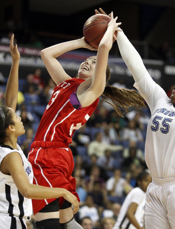 Machi Smith, Kristen Simon, Katie Lou Samuelson