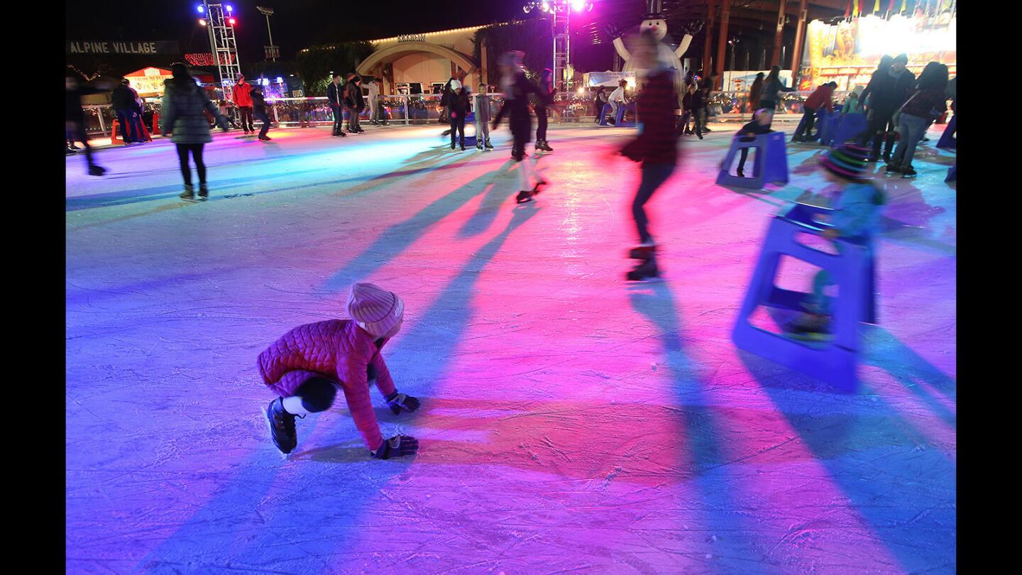 2017 Winter Fest OC delights with lights and ice
