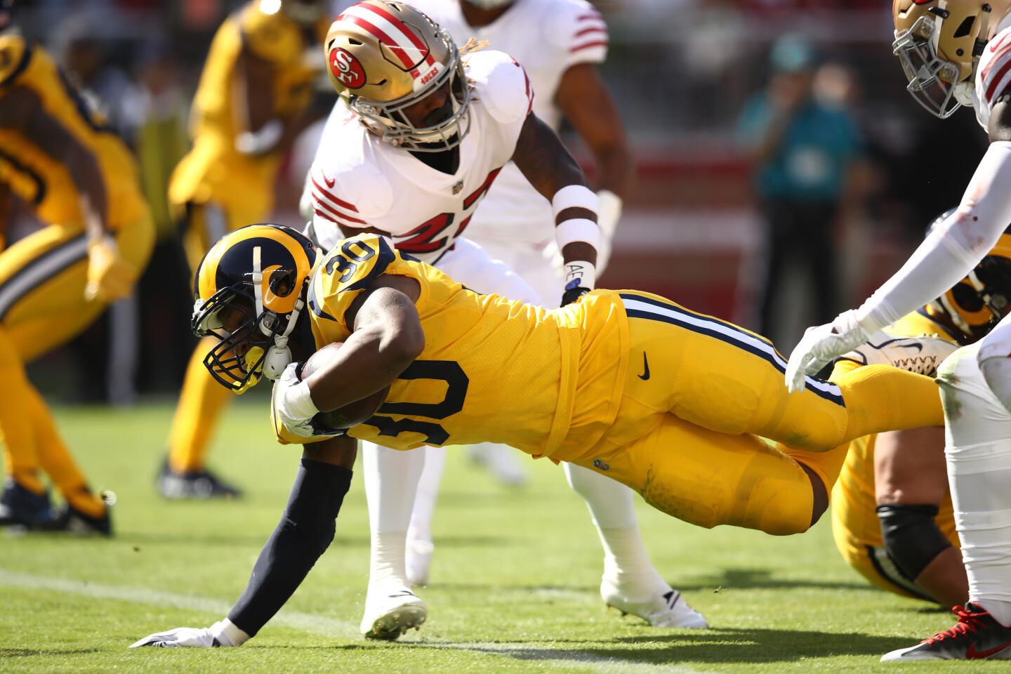 Los Angeles Rams v San Francisco 49ers