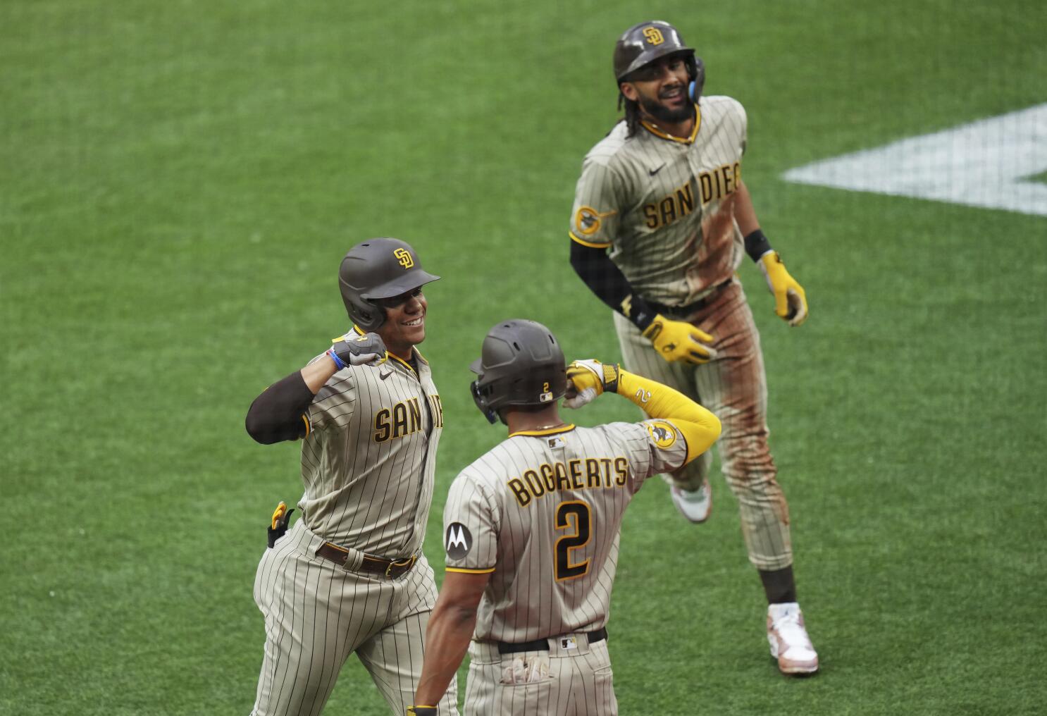 Musgrove sharp and Tatis homers to lead the Padres to a 7-1 win over the  Rangers