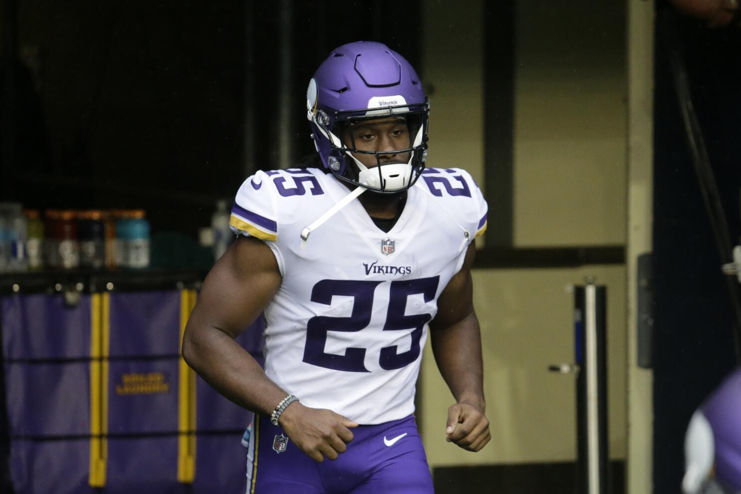 With no sign of Dalvin Cook, it looks Alexander Mattison will lead Vikings