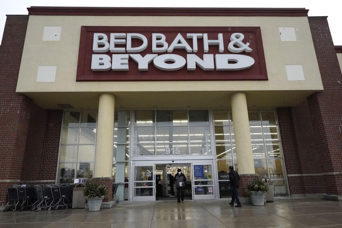 FILE - Bed-Bath-&-Beyond-Strategic-Update,Shoppers enter and exit a Bed Bath & Beyond in Schaumburg, Ill., Jan. 14, 2021. Bed Bath & Beyond’s sales declined 28% in its fiscal second quarter, but the performance managed to meet Wall Street’s expectations. The Union, New Jersey-based home goods retailer reported sales of $1.44 billion for the three months ended Aug. 27, 2022. (AP Photo/Nam Y. Huh, File)