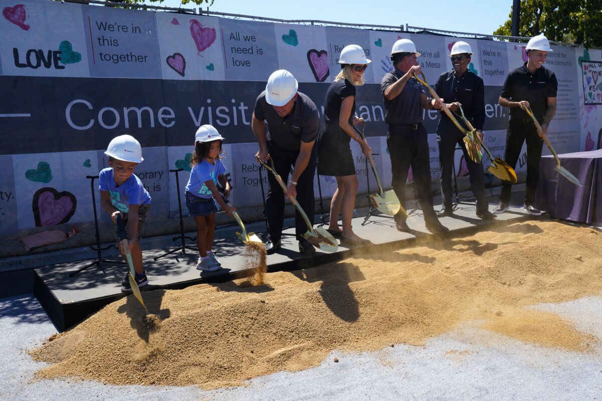 Aviana Dobesh, 4, and Talon Dobesh, 6, were among the VIPs at Wednesday's groundbreaking ceremony for new Union Bank branch.