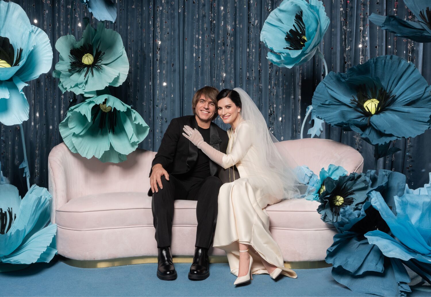 Laura Pausini y Paolo Carta sorprenden a sus familiares con una boda íntima y soñada