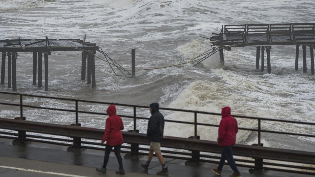 California's coast hit with huge waves due to atmospheric river - Los Angeles Times