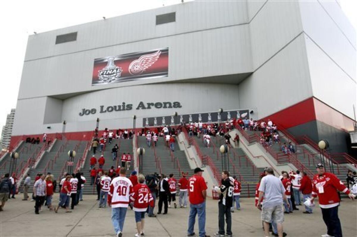 Joe Louis Arena  Red wings hockey, Detroit red wings hockey, Detroit red  wings