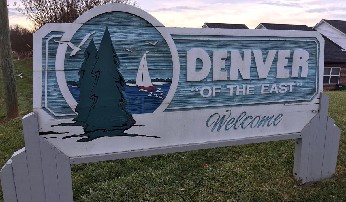 Welcome sign in the city of Denver, North Carolina.