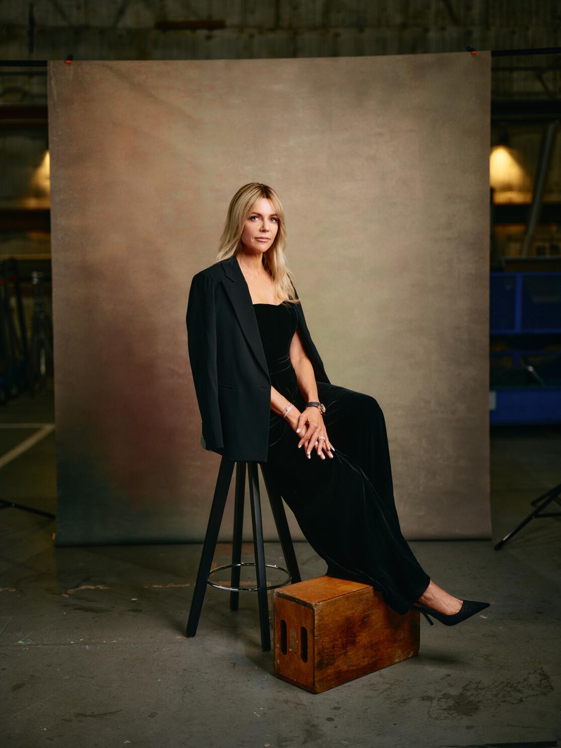 high potential why does she dress like that Putting on a fresh set of nails everyday is commitment to the look!! Kaitlin Olson chatted to Clodagh Griffin @Clodagh Griffin about why it was important that Morgan had a glam wardrobe in her new