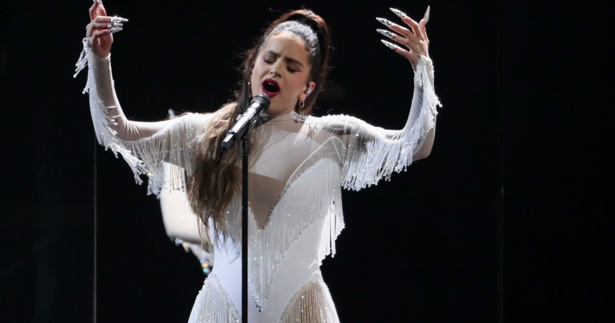 Rosalía anuncia la gira mundial ‘Motomami’ 2022, que incluye un concierto en octubre en San Diego Rosalía anuncia la gira mundial ‘Motomami’ 2022, que incluye un concierto en octubre en San Diego