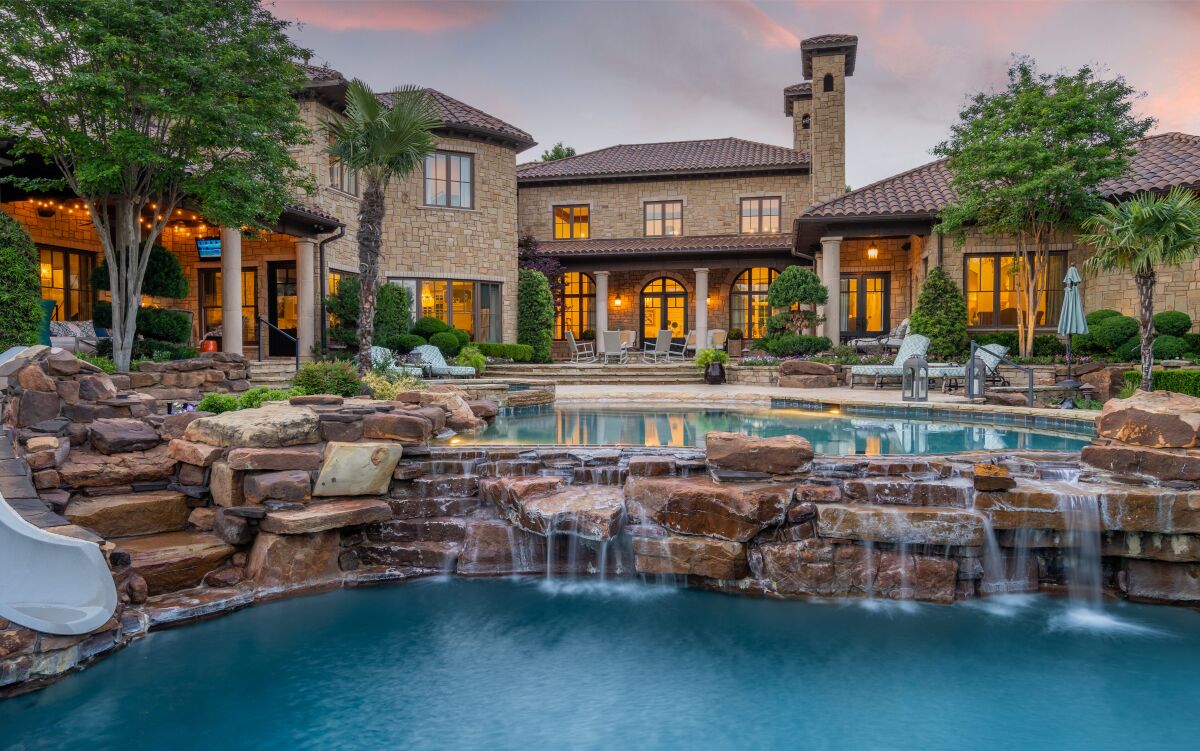 Jason Witten just put his Texas mansion on the market for $4.685 million