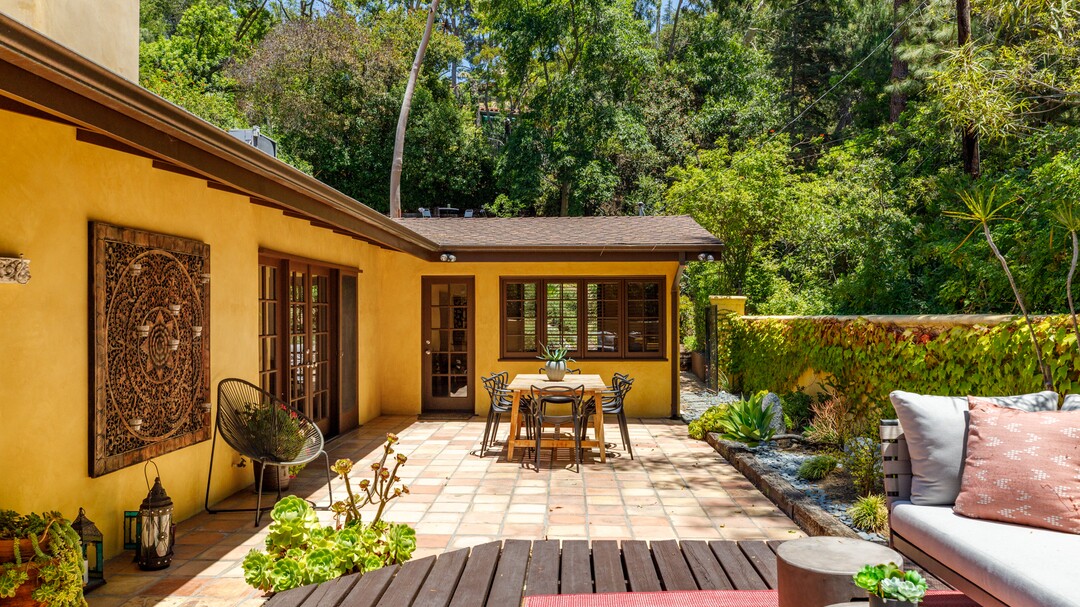 Eliza Dushku's Hollywood Hills home