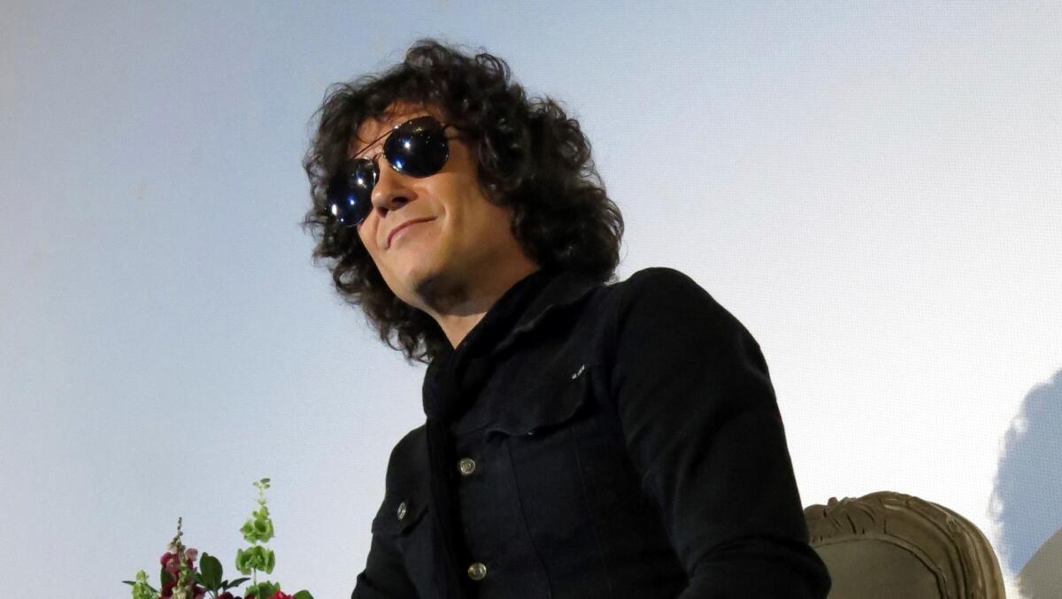 El cantante Enrique Bunbury durante una conferencia de prensa en Ciudad de México.