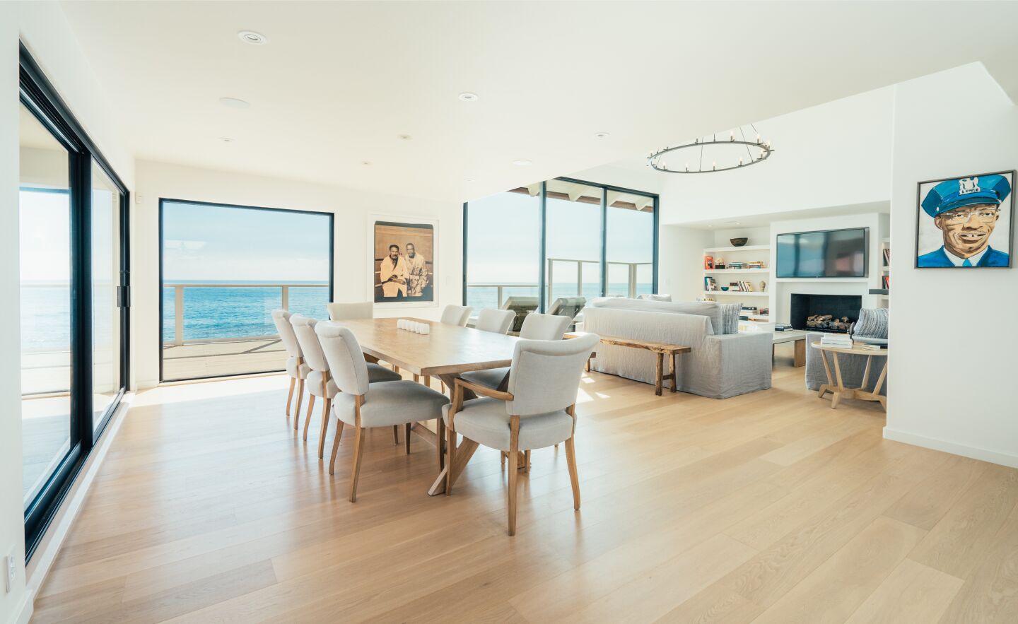 The open floor plan.