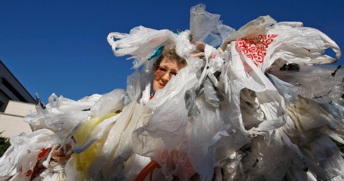 Opinion: Will California’s plastic bag ban do any good?