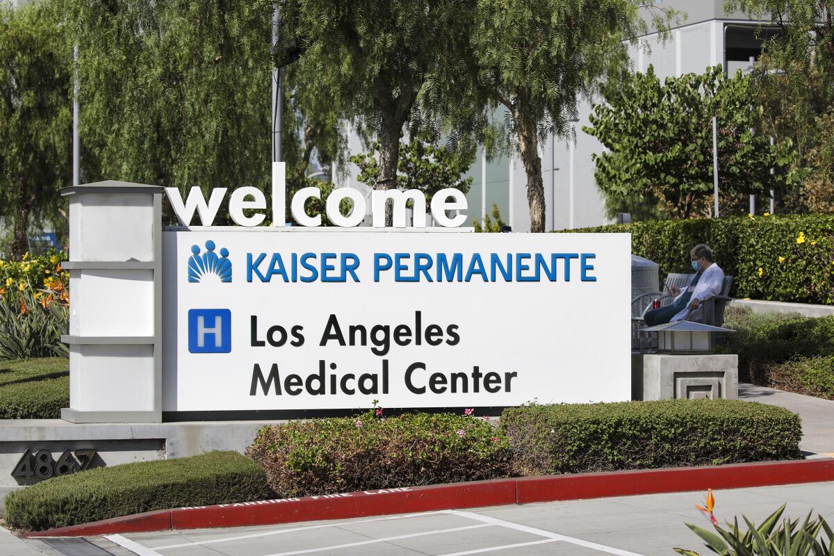 A welcome sign to Kaiser Permanente's Los Angeles Medical Center.