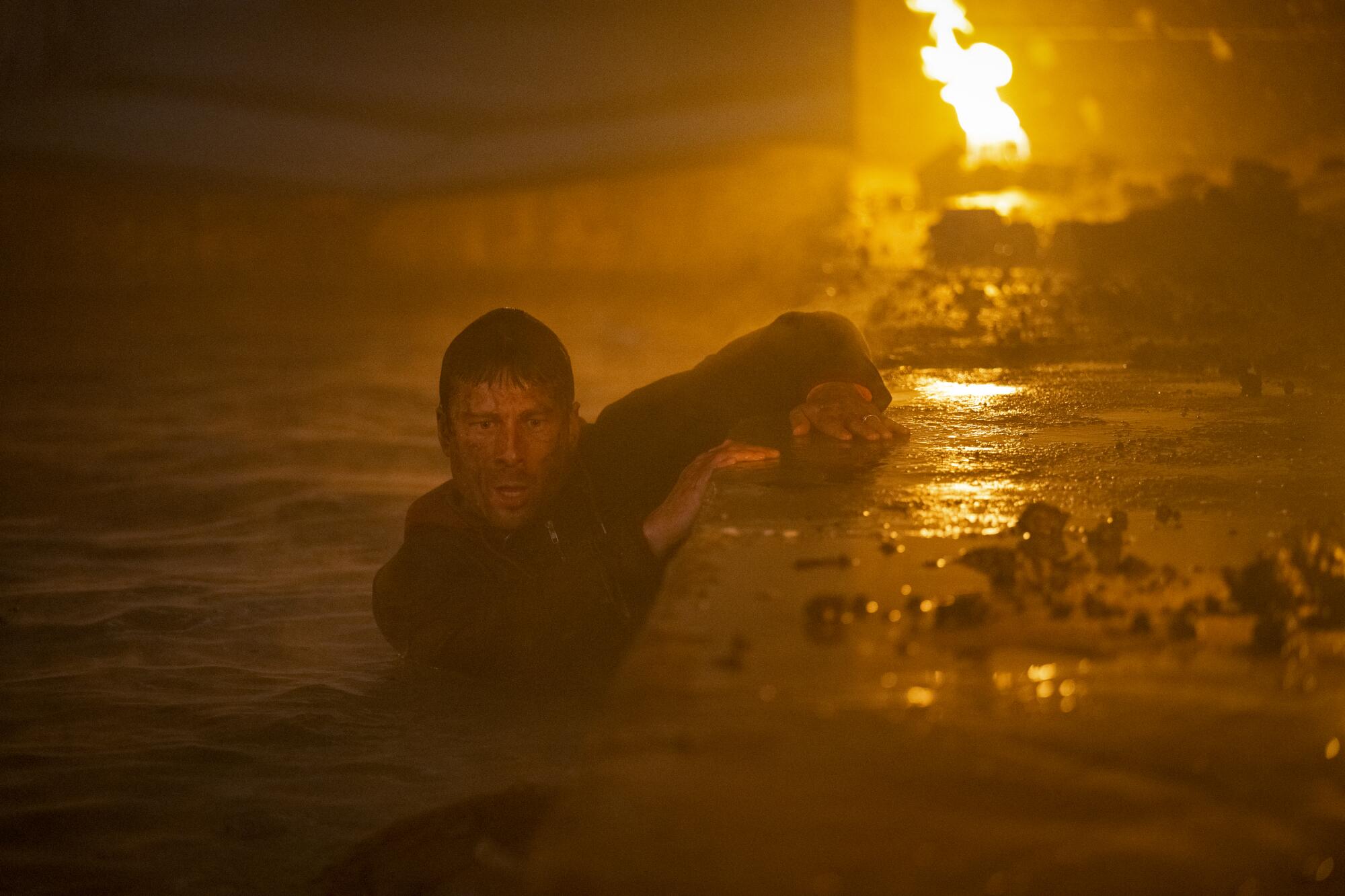 Glen Powell en una escena de la cinta.