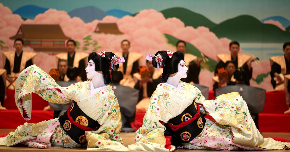 One Shot: How Oscar-nominated 'Kokuho' made kabuki tradition its own