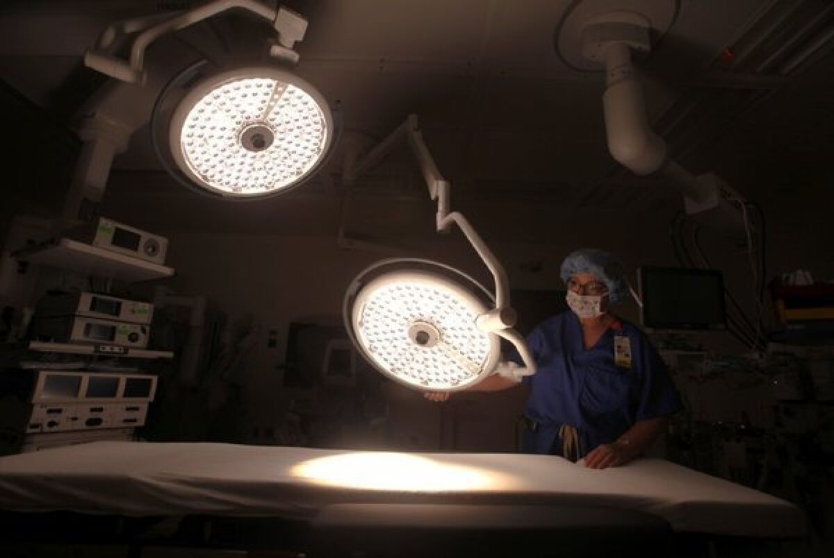 It's a sight no patient wants to see: lights in an operating room. Fortunately, new survey results suggest that few people experience awareness during general anesthesia.