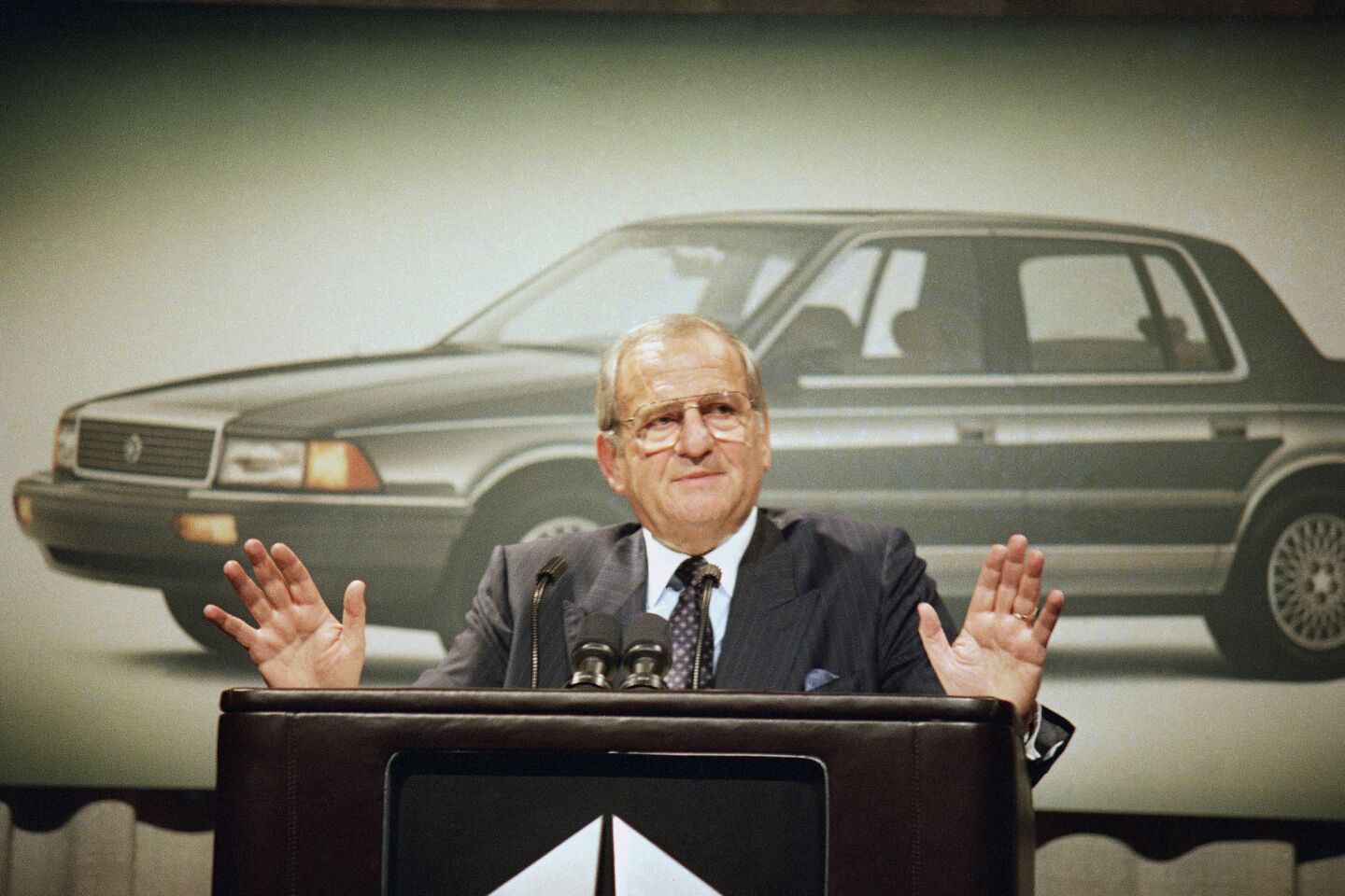 Lee Iacocca, father of the Ford Mustang who later rescued Chrysler, dies at  94 - Los Angeles Times