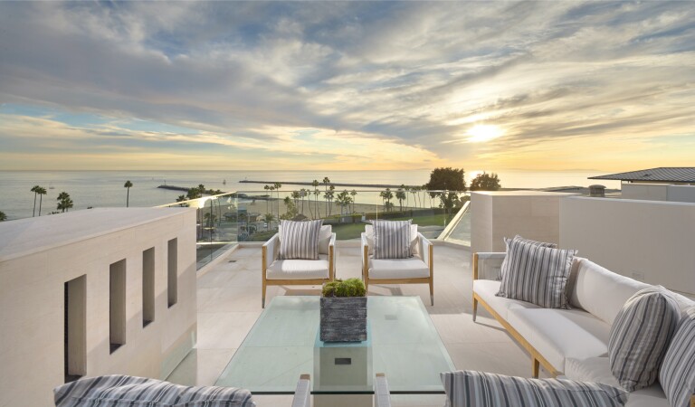 Corona del Mar mansion sells for $21.25 million - Los Angeles Times