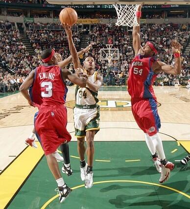 Los Angeles Clippers v Seattle SuperSonics