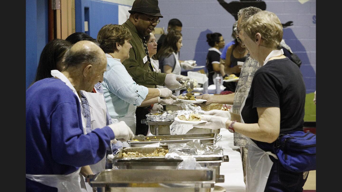Photo Gallery: Salvation Army in Glendale serves pre-Thanksgiving meal