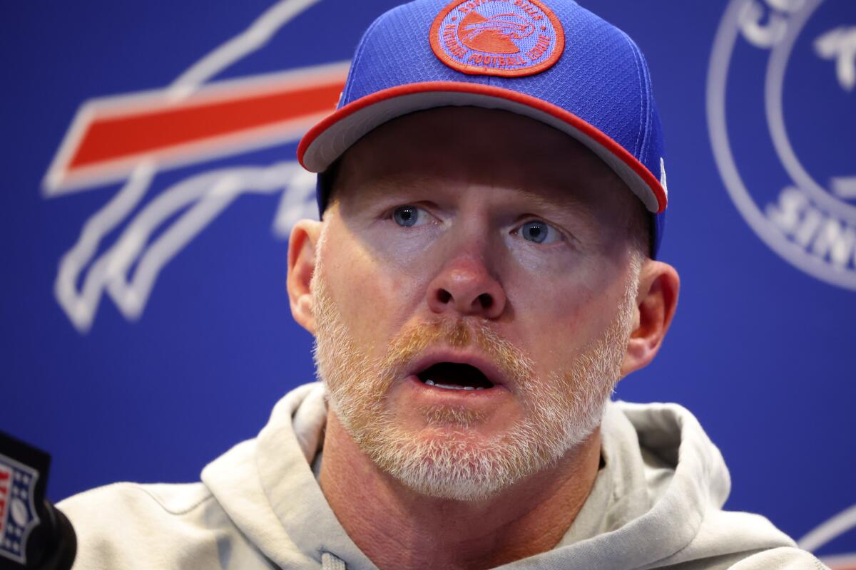 Critics begin turning up the heat on Bills coach McDermott after latest  last-minute collapse - The San Diego Union-Tribune