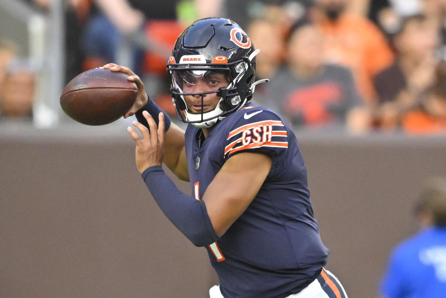 Fields throws 3 TD passes in half, Bears edge Browns 21-20 - The