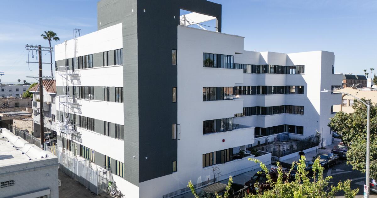 Jardinette Apartments, Neutra’s first Los Angeles building, reopens Jardinette Apartments, Neutra’s first Los Angeles building, reopens