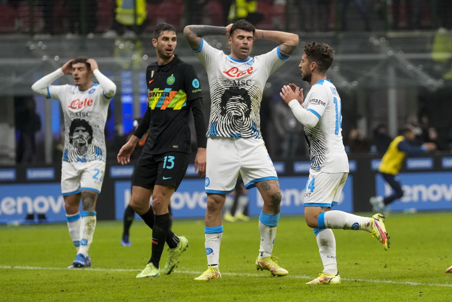 Serie A » acutalités » AC Milan pull five points clear in Serie A as  tributes paid to Maradona