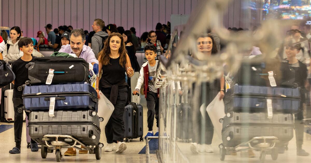 TSA screened greater than half one million folks at LAX throughout Fourth of July week