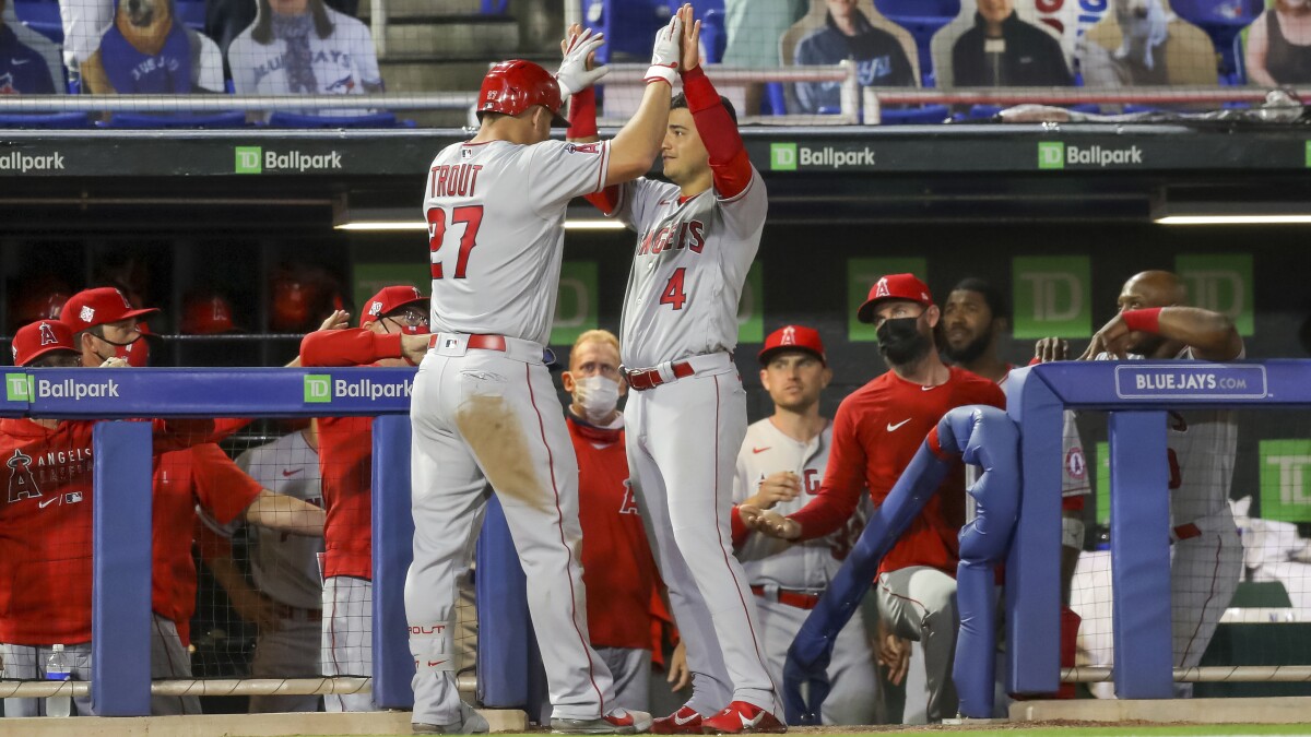 David Fletcher S Single Lifts Angels Over Blue Jays In 11 Innings Los Angeles Times David Fletcher S Single Lifts Angels Over Blue Jays In 11 Innings Los Angeles Times