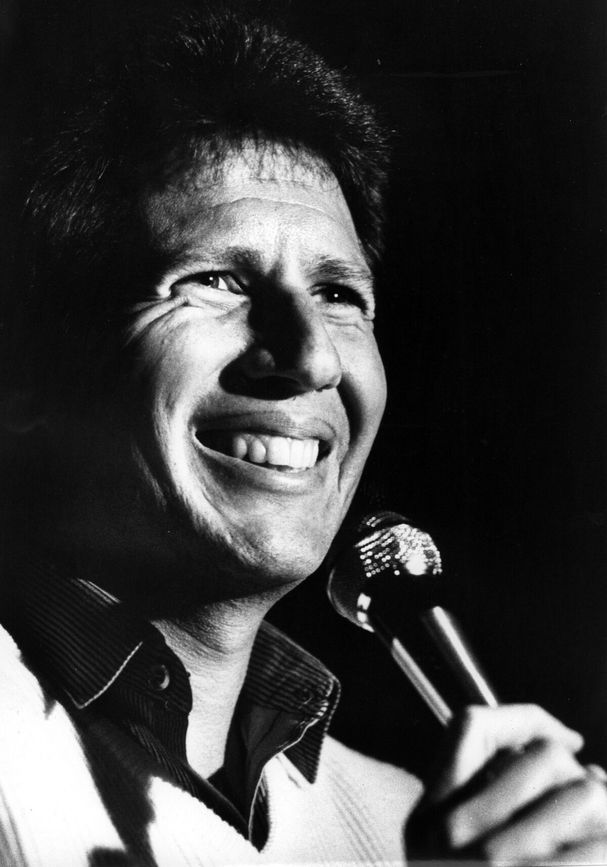Gary Shandling performing at the Comedy Store in 1982.