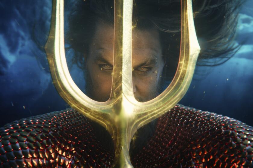 En esta imagen proporcionada por Warner Bros. Pictures, Jason Momoa en una escena de "Aquaman and the Lost Kingdom". (Warner Bros. Pictures vía AP)