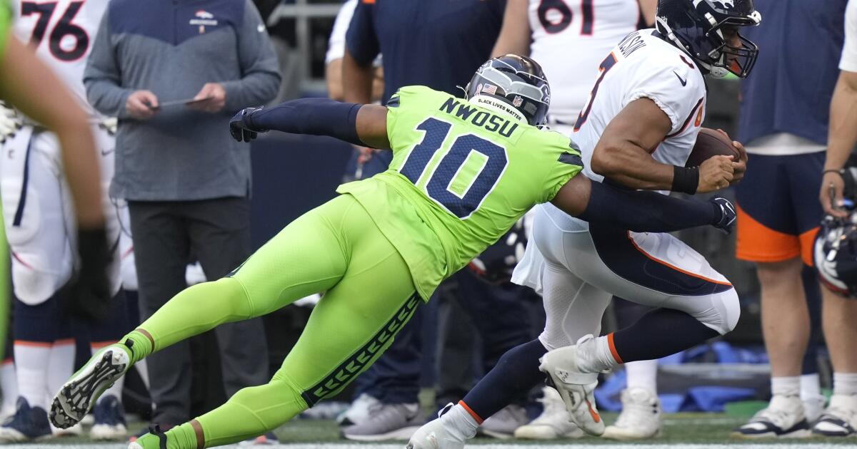 Russell Wilson booed on Seattle return as fumbling Broncos lose to Seahawks, NFL