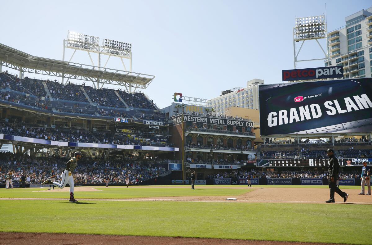 Fernando Tatis Jr. hits grand slam vs. Mariners