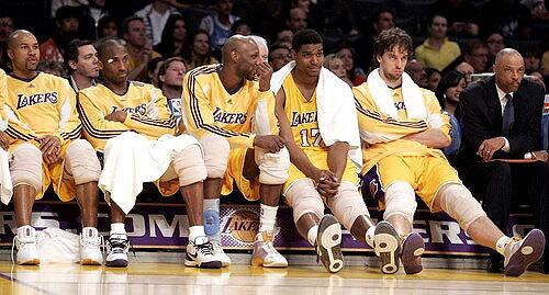 Lakers bench