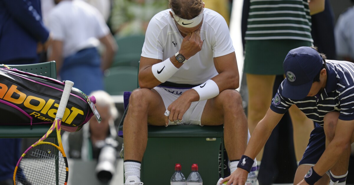 Rafael Nadal, blessé, se retire de Wimbledon avant la demi-finale