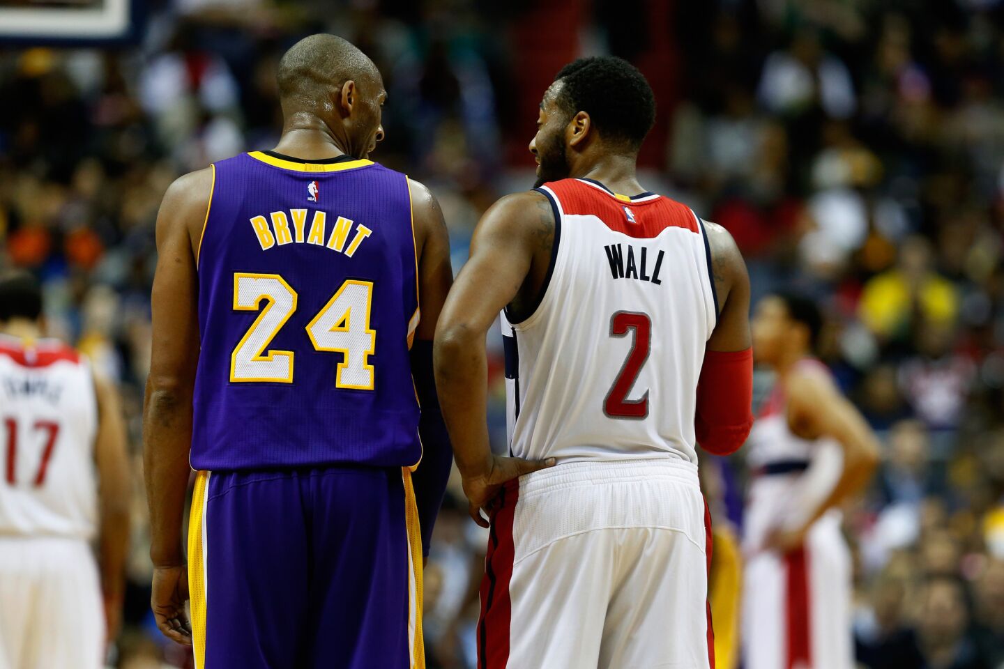 Kobe Bryant scores 31 as Lakers beat Wizards, 108-104