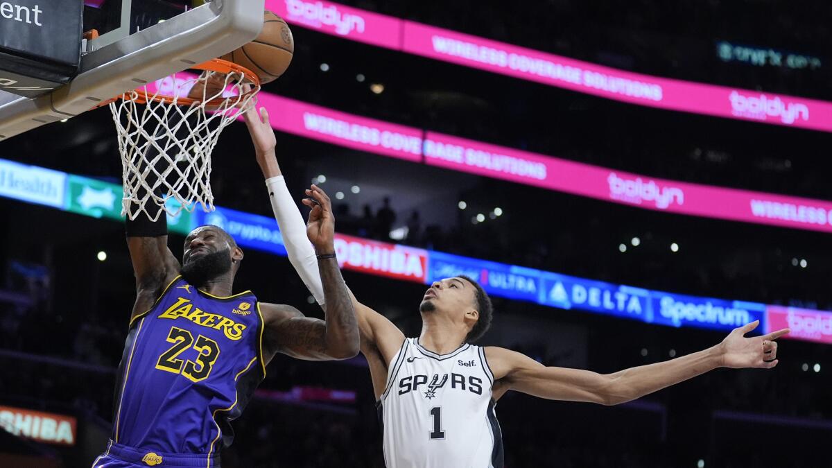 LeBron James and Lakers wowed by Victor Wembanyama, beat Spurs - Los Angeles  Times