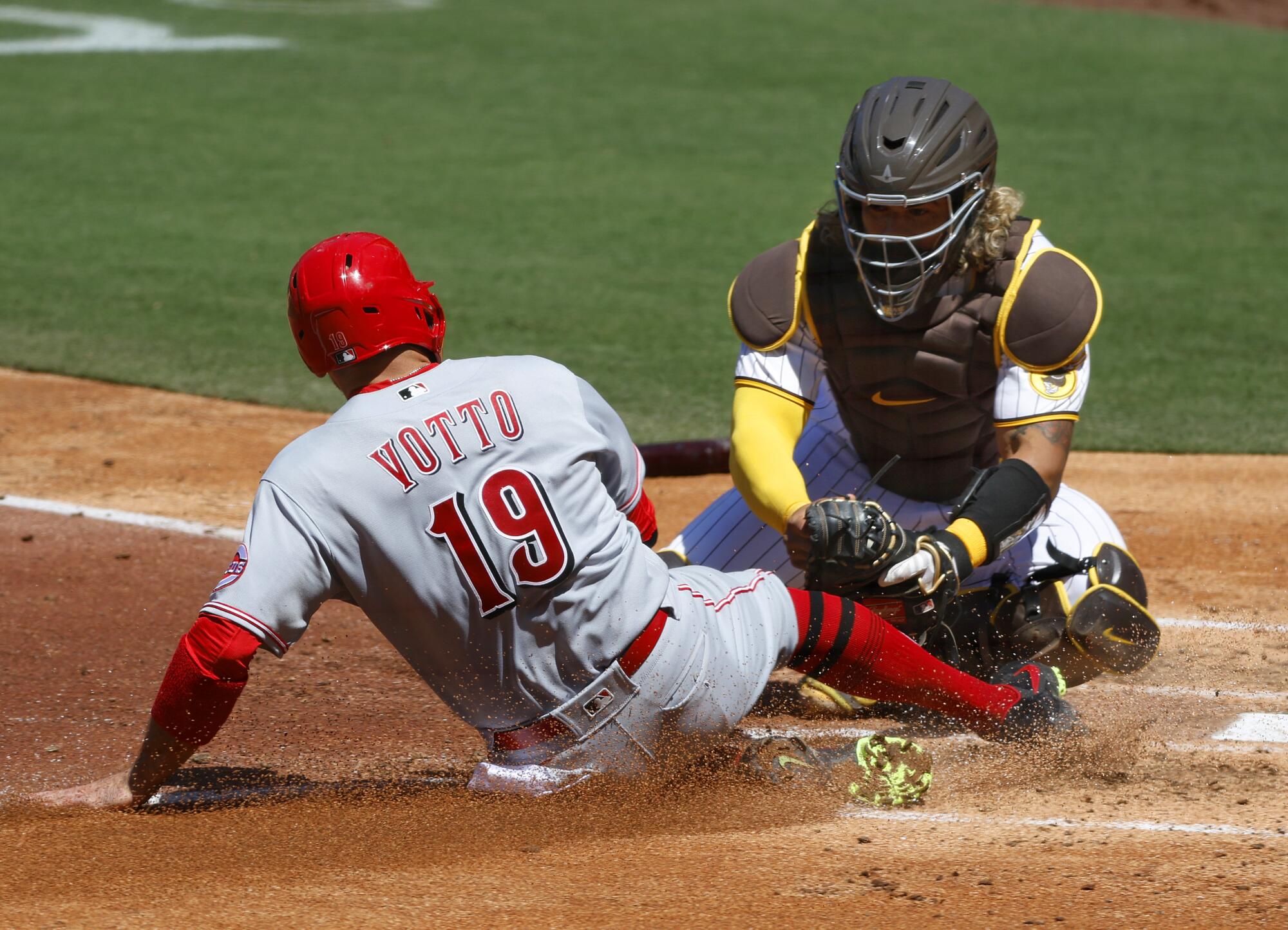 Reds' Pham calls hit by Padres' Voit on Stephenson 'dirty,' wants to settle  the score