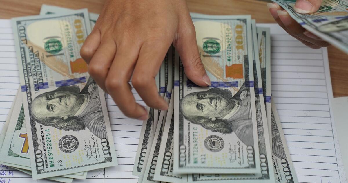 Trump deepens dollar woes, brushing off concerns about slump