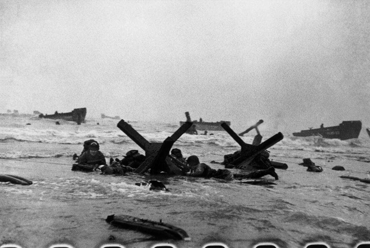 D-day photos like this one reportedly inspired Steven Spielberg's "Saving Private Ryan."