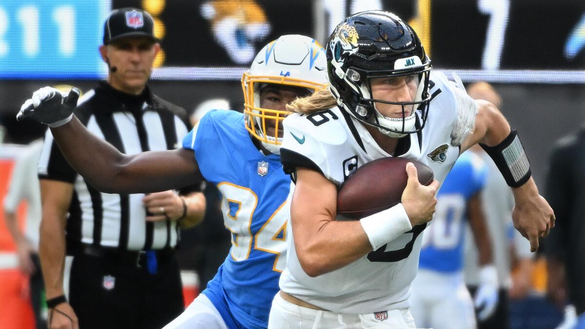 Chargers can clinch top AFC wild-card spot before kickoff - Los Angeles  Times