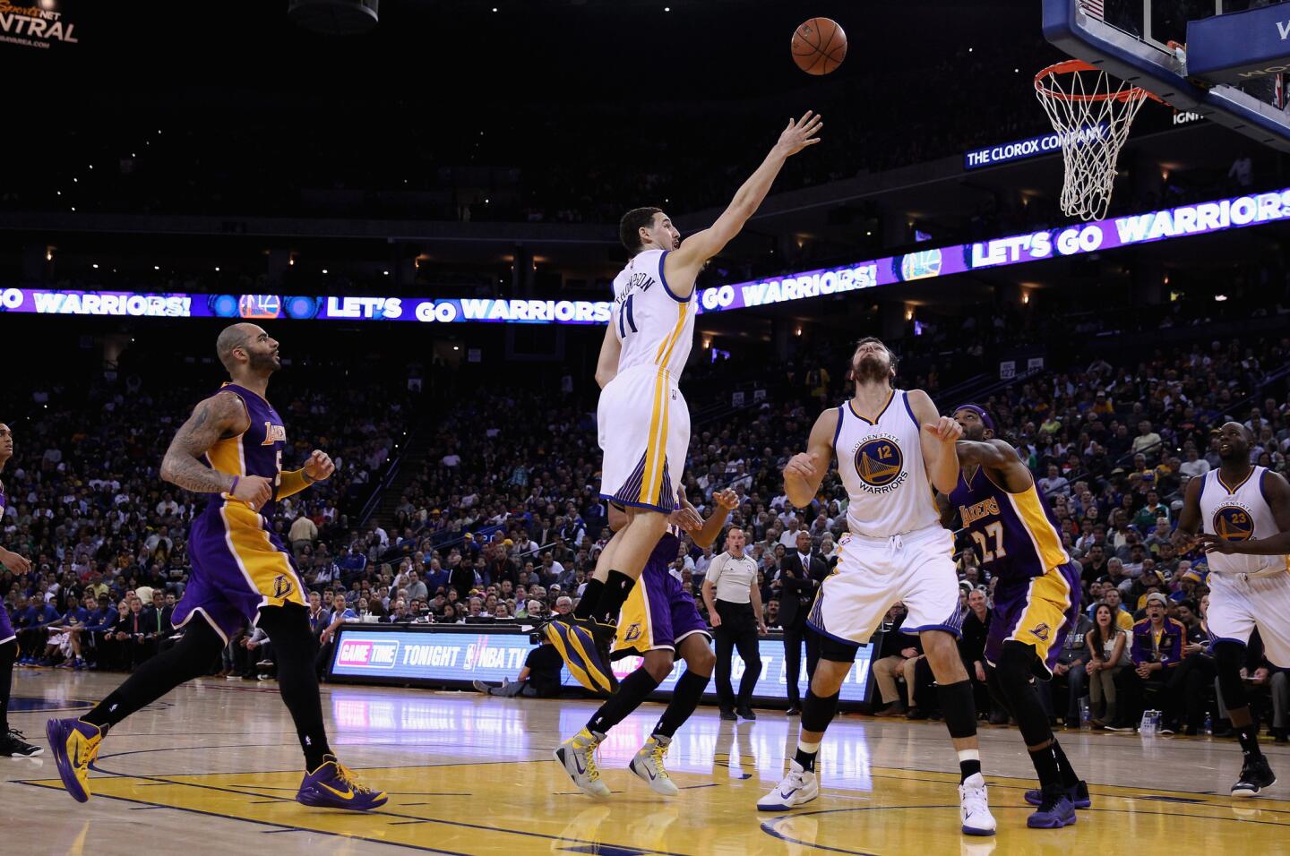 Warriors shooting guard Klay Thompson shoots a floater in the middle of the lane in the second half of Golden State's 108-105 win over the Lakers.