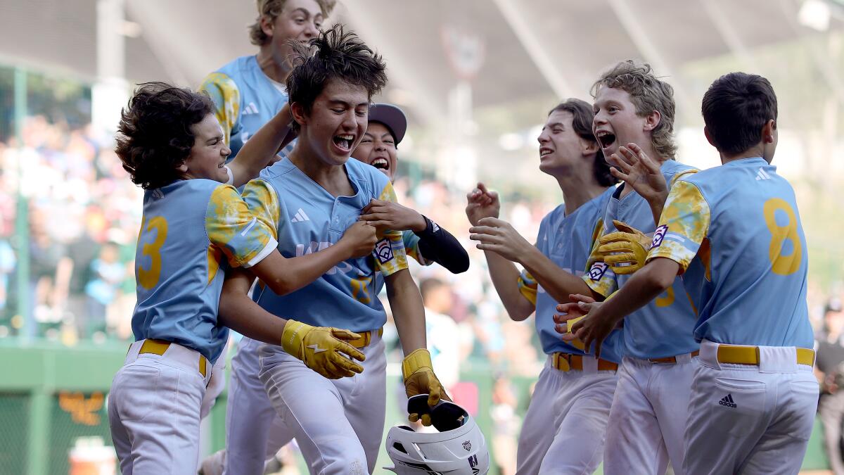 Little League World Series-winning El Segundo 12U All-Stars being honored  with championship parade