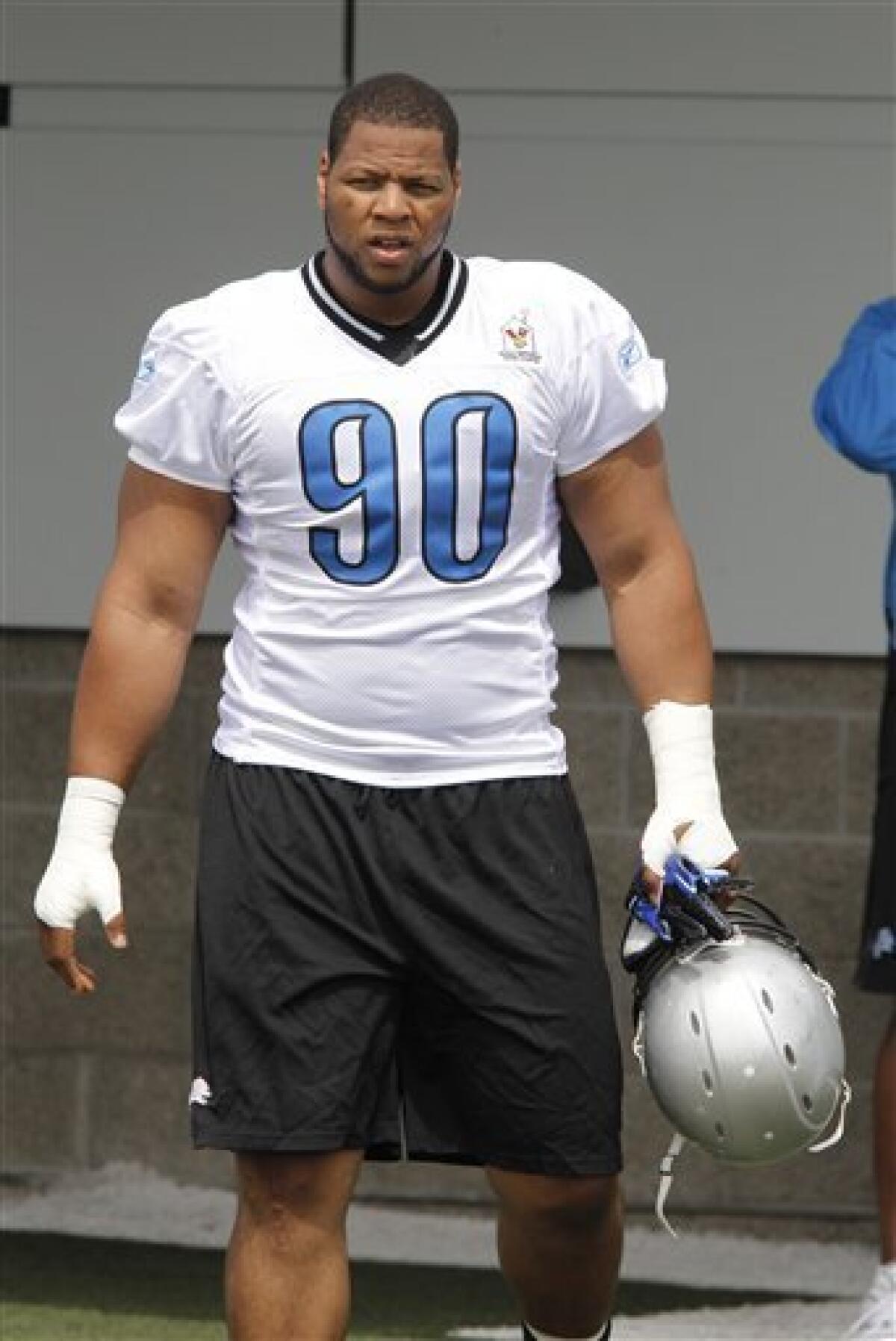 Ndamukong Suh has 'no desire' to participate in a NFL training camp in 2023  