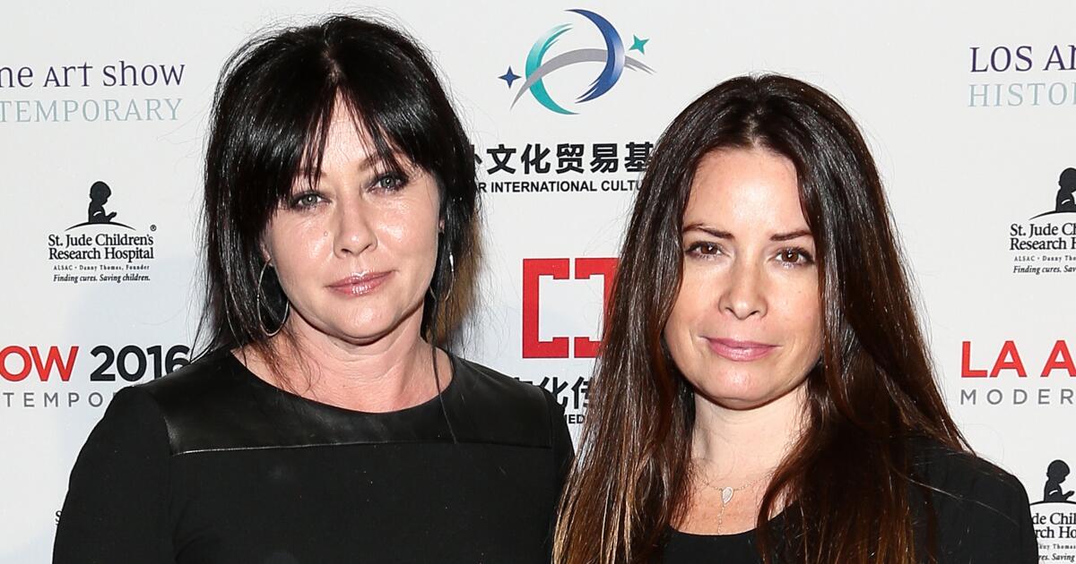 Holly Marie Combs gives a heartfelt tribute to former 'Charmed' co-star Shannen Doherty
